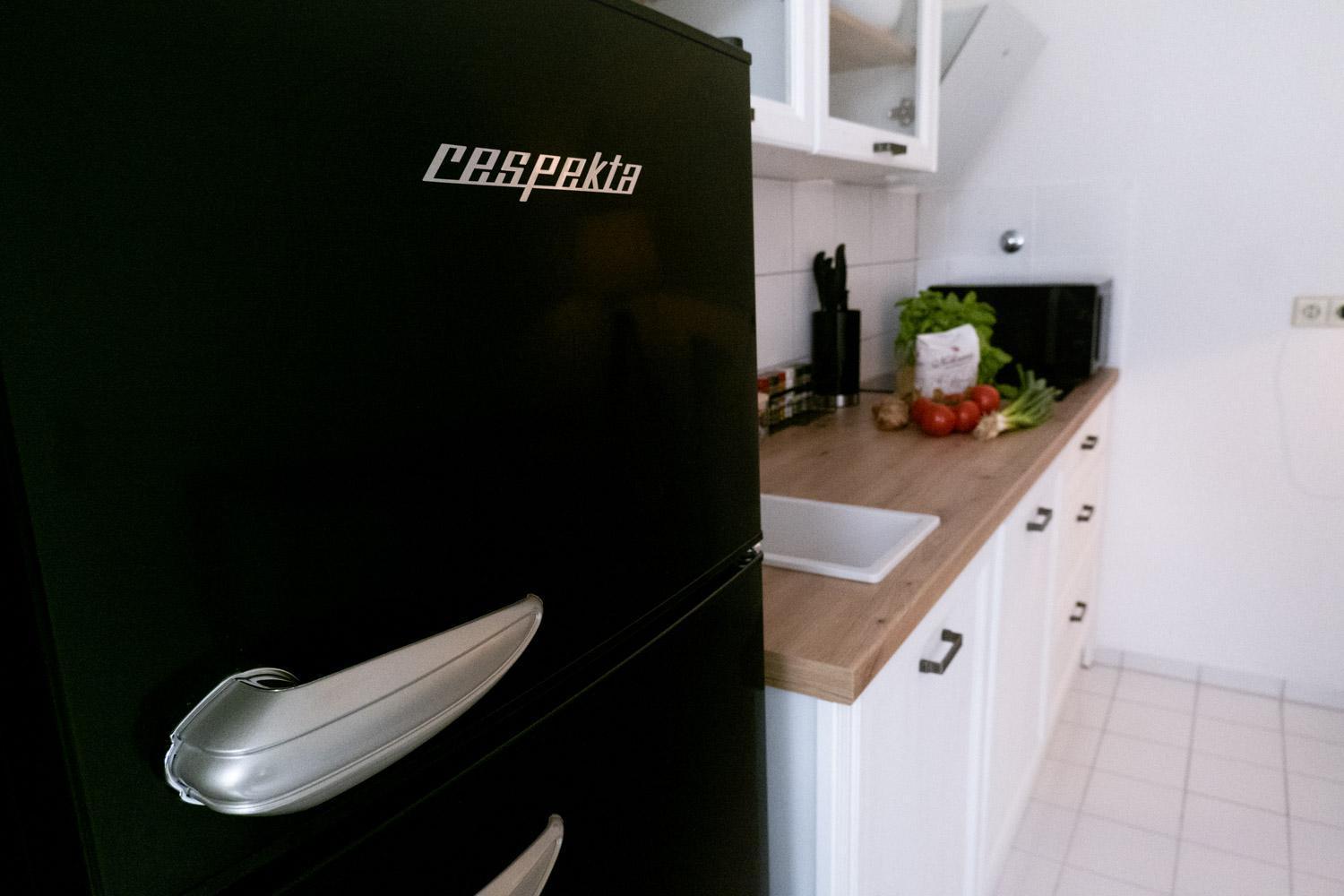 Bella Casa - Business&Family - 2 Zimmer Direkt Neben Schloss, Parkplatz, Smarttv, Netflix, Waschmaschine, 24H Checkin, 71Qm, Kingsizebett, Hotelbettwaesche Ludwigsburg Exterior foto