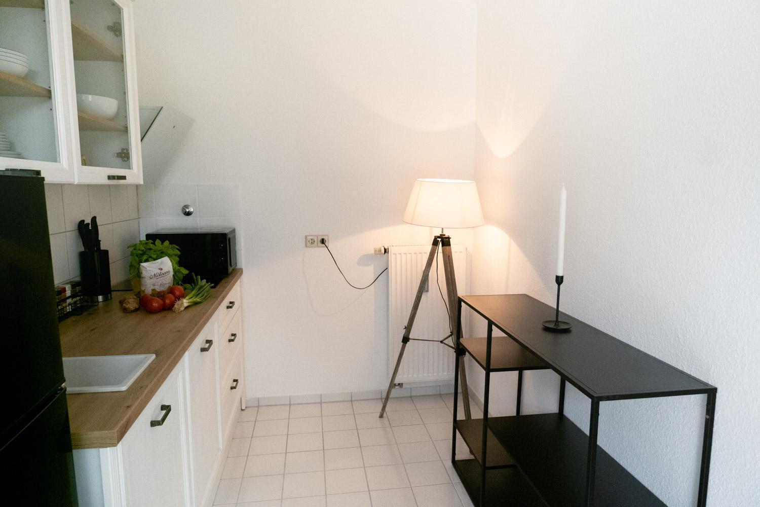 Bella Casa - Business&Family - 2 Zimmer Direkt Neben Schloss, Parkplatz, Smarttv, Netflix, Waschmaschine, 24H Checkin, 71Qm, Kingsizebett, Hotelbettwaesche Ludwigsburg Exterior foto