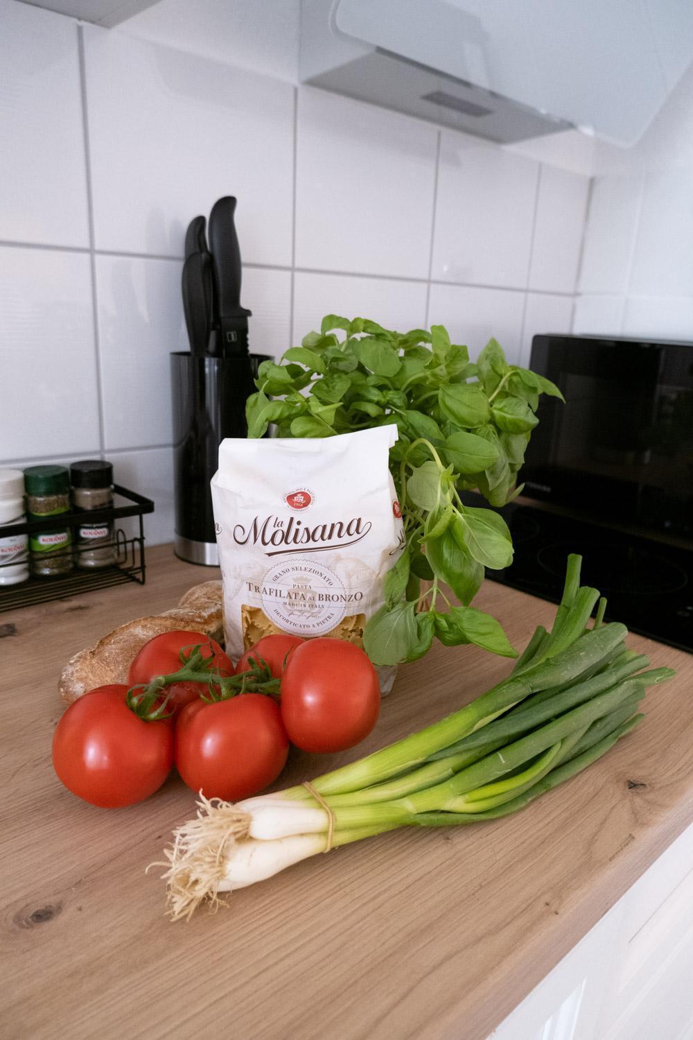 Bella Casa - Business&Family - 2 Zimmer Direkt Neben Schloss, Parkplatz, Smarttv, Netflix, Waschmaschine, 24H Checkin, 71Qm, Kingsizebett, Hotelbettwaesche Ludwigsburg Exterior foto